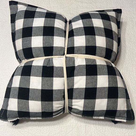 2pc Rae Dunn 20" Pillows Set "LIVE" with tassels and Buffalo plaid accents - Picture 4 of 4